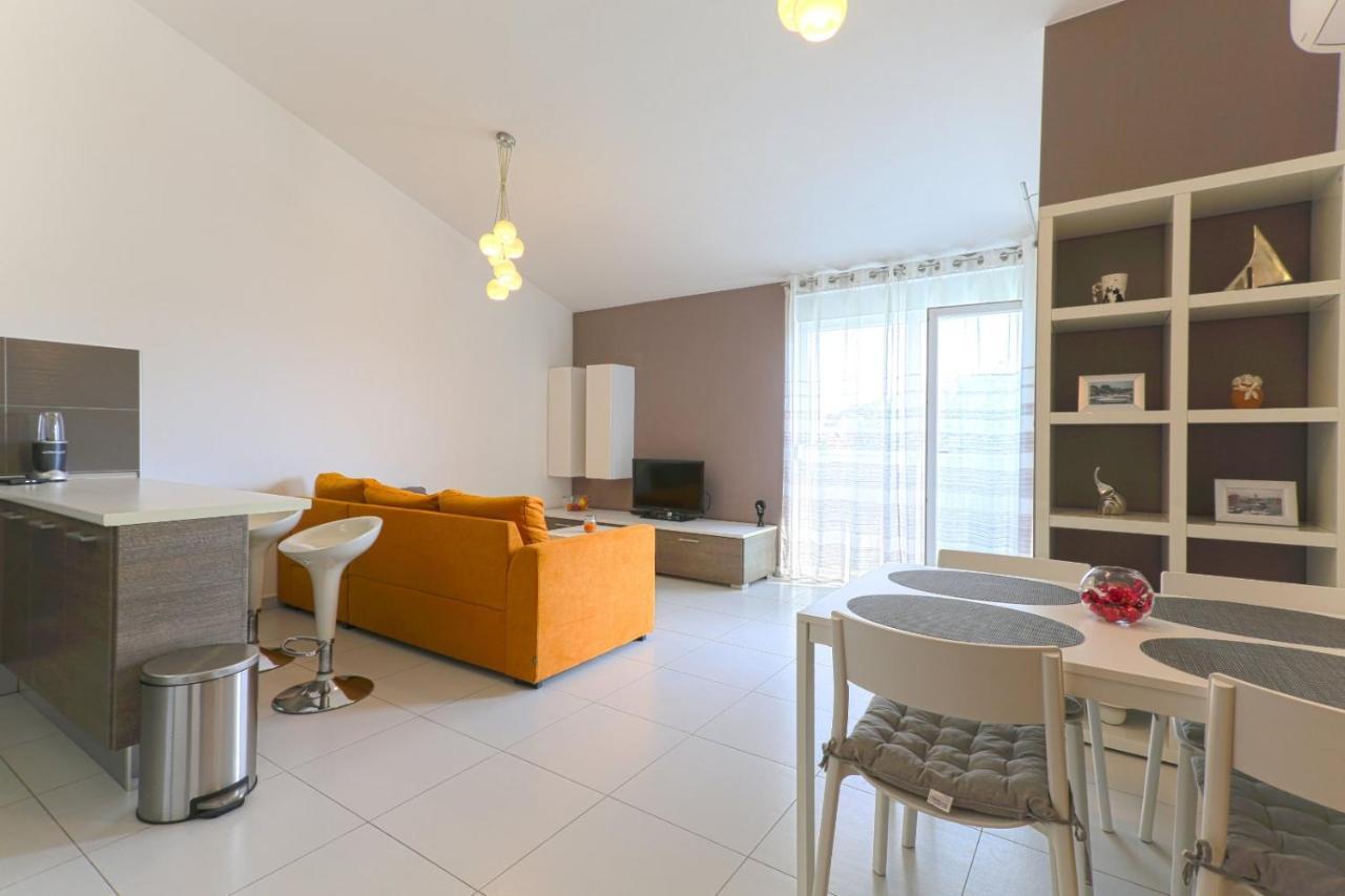 Apartman M&A Apartment Pula Luaran gambar