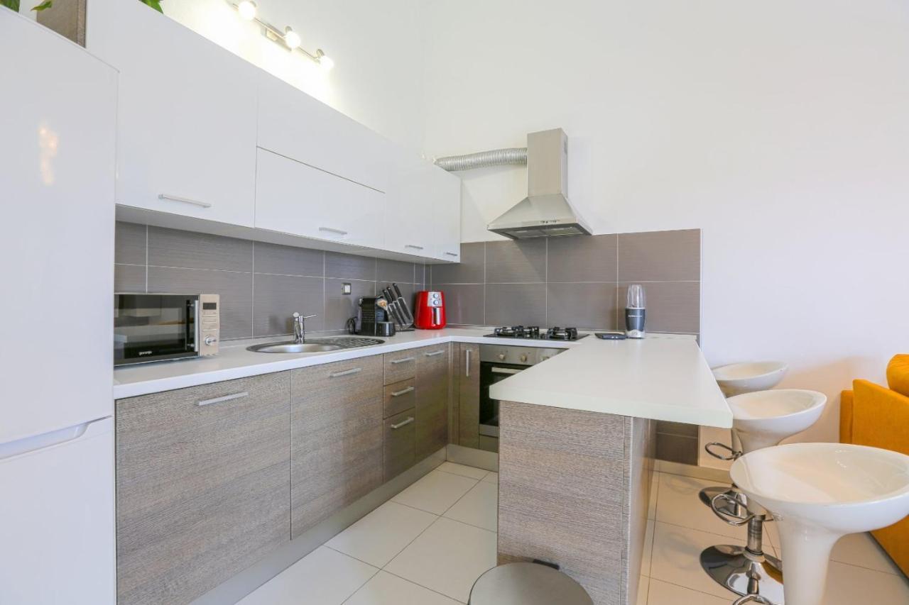 Apartman M&A Apartment Pula Luaran gambar