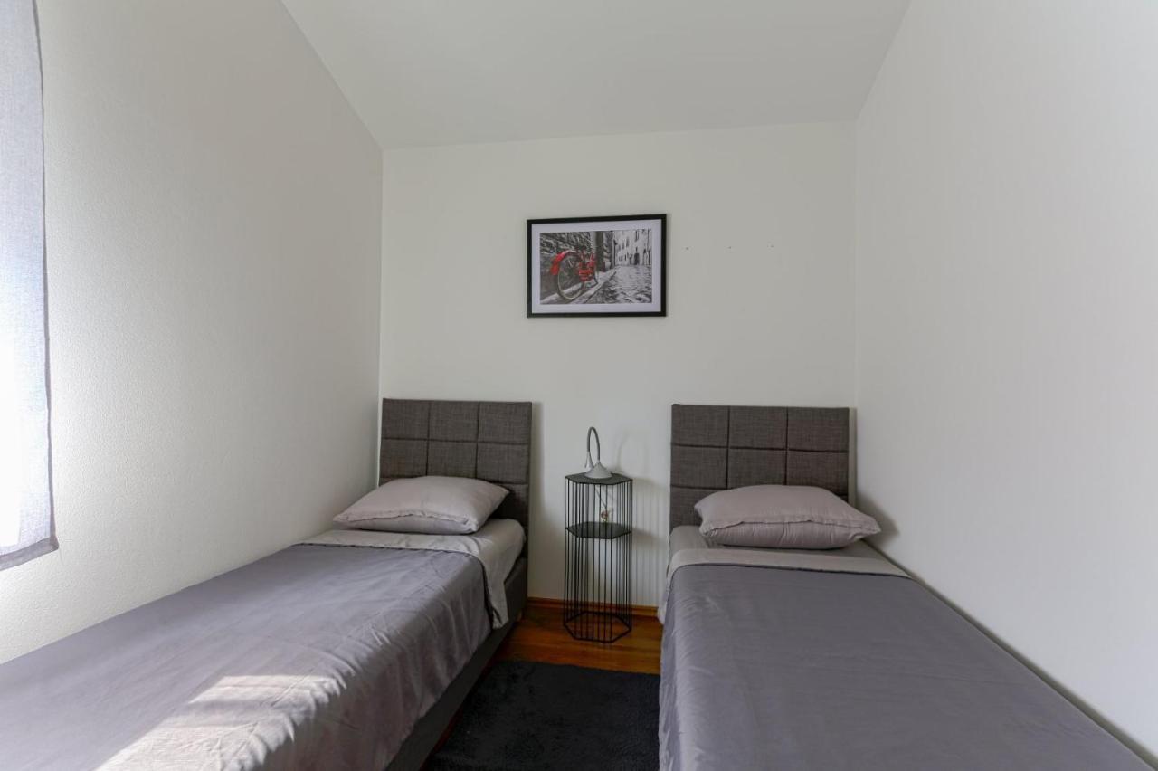 Apartman M&A Apartment Pula Luaran gambar